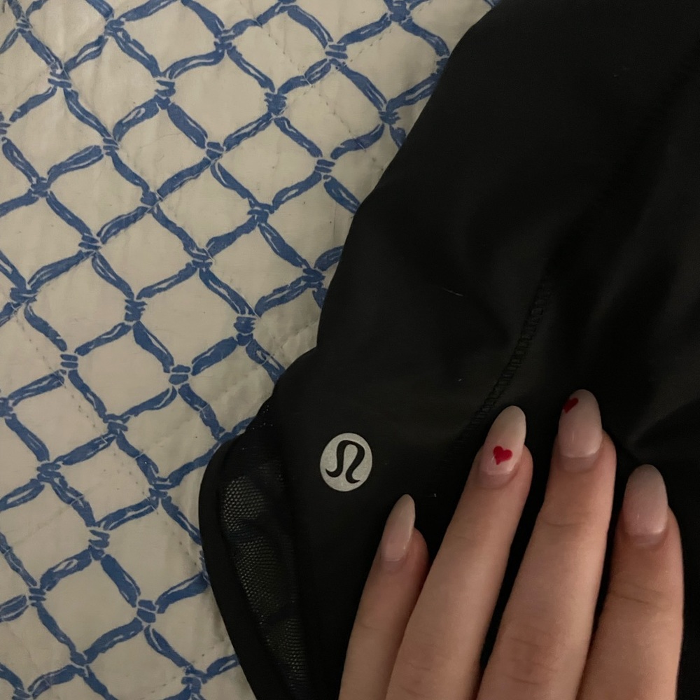 Black Hotty Hot Low-Rise Lined Short 2.5 inch. Basically bran new!!